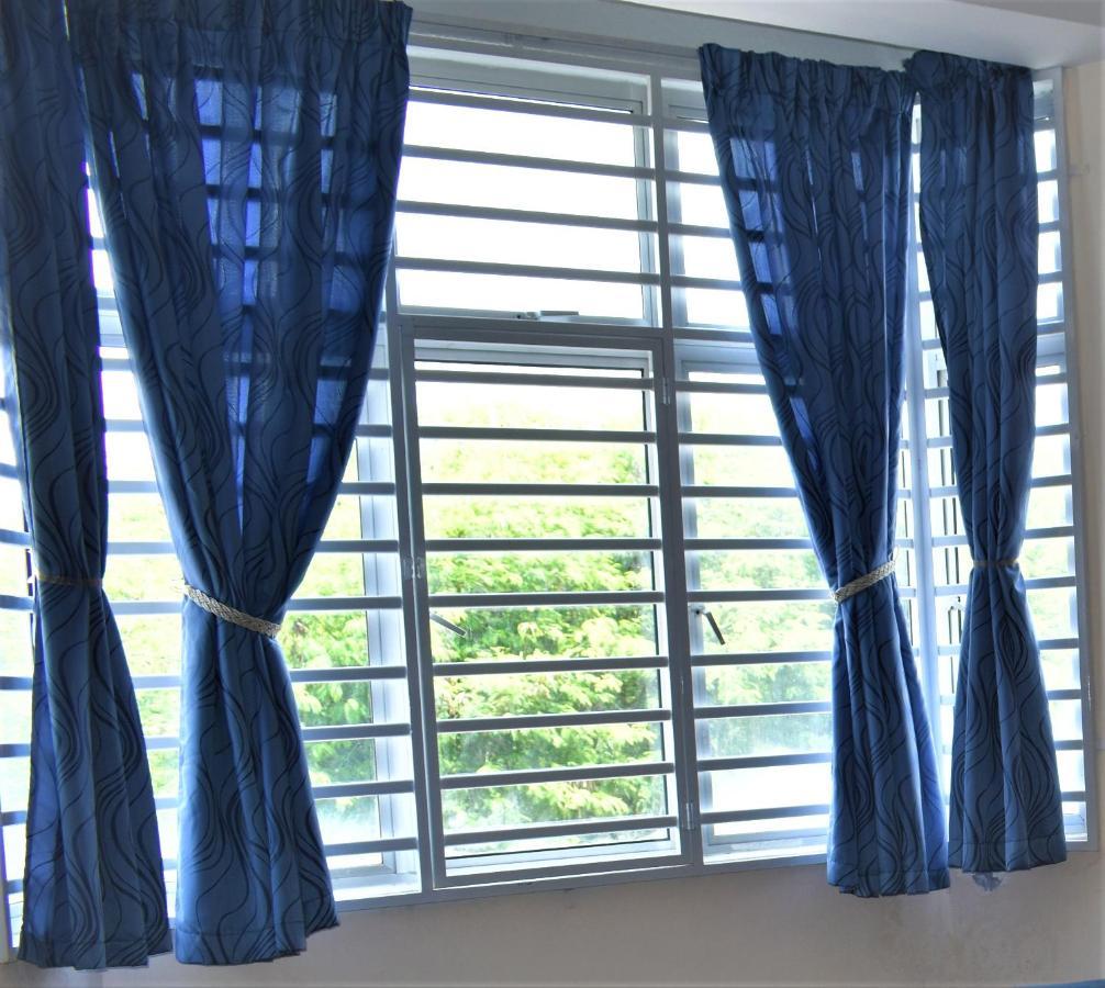 Purnama Homestay At Oceanview Resort Port Dickson Buitenkant foto