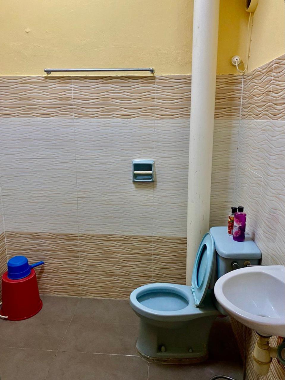 Purnama Homestay At Oceanview Resort Port Dickson Buitenkant foto